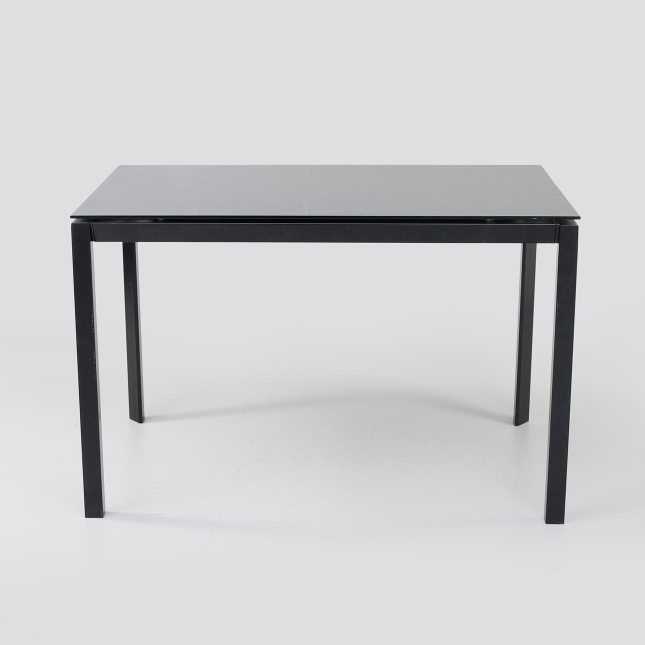 A Calligaris dining table, Italy, 21st century.