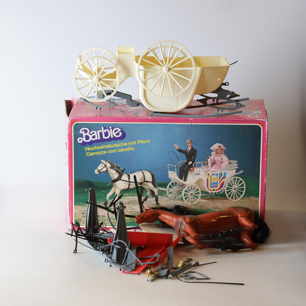 PFERD & KUTSCHE, Barbie, „Traumkutsche mit einem Pferd“, Mattel.