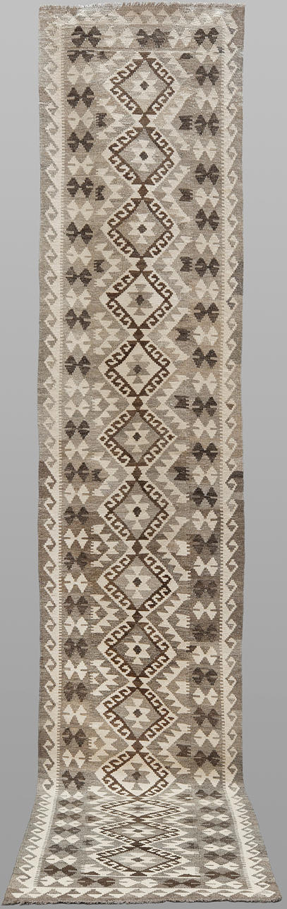 ORIENT CARPET. Kelim Natural Colored Gallery Model, 413x79.