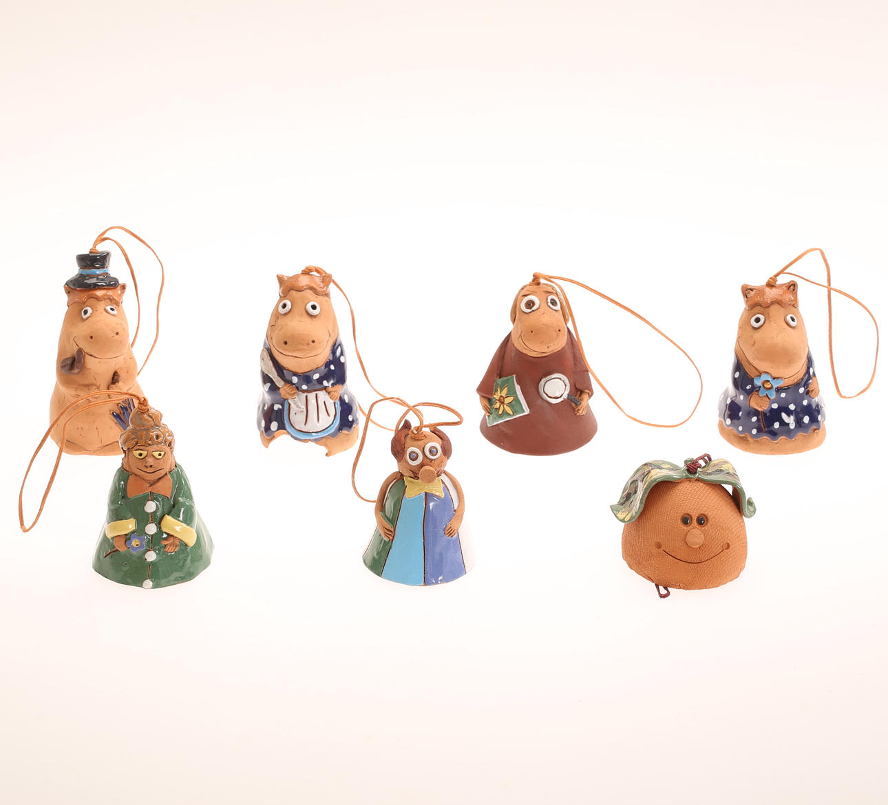FIGURES/BJÄLLROR, 7 pieces, Moomin, terracotta.