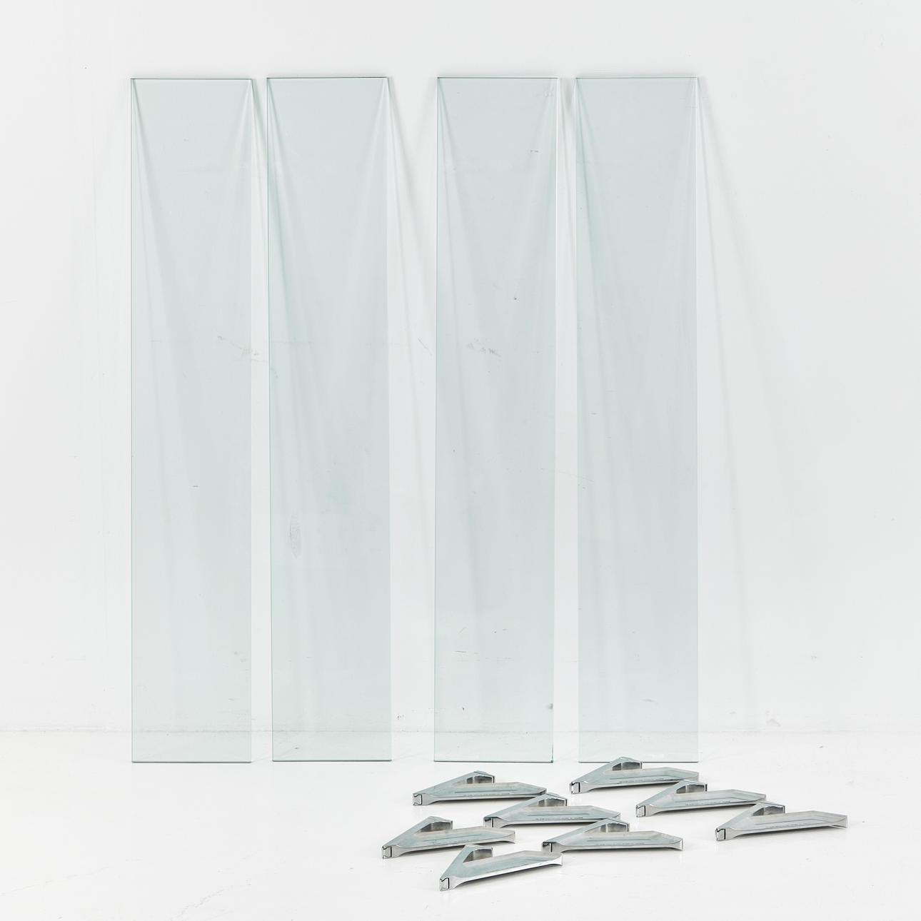 CINI BOERI. Væghylder, „Til væggen“, til Magis.