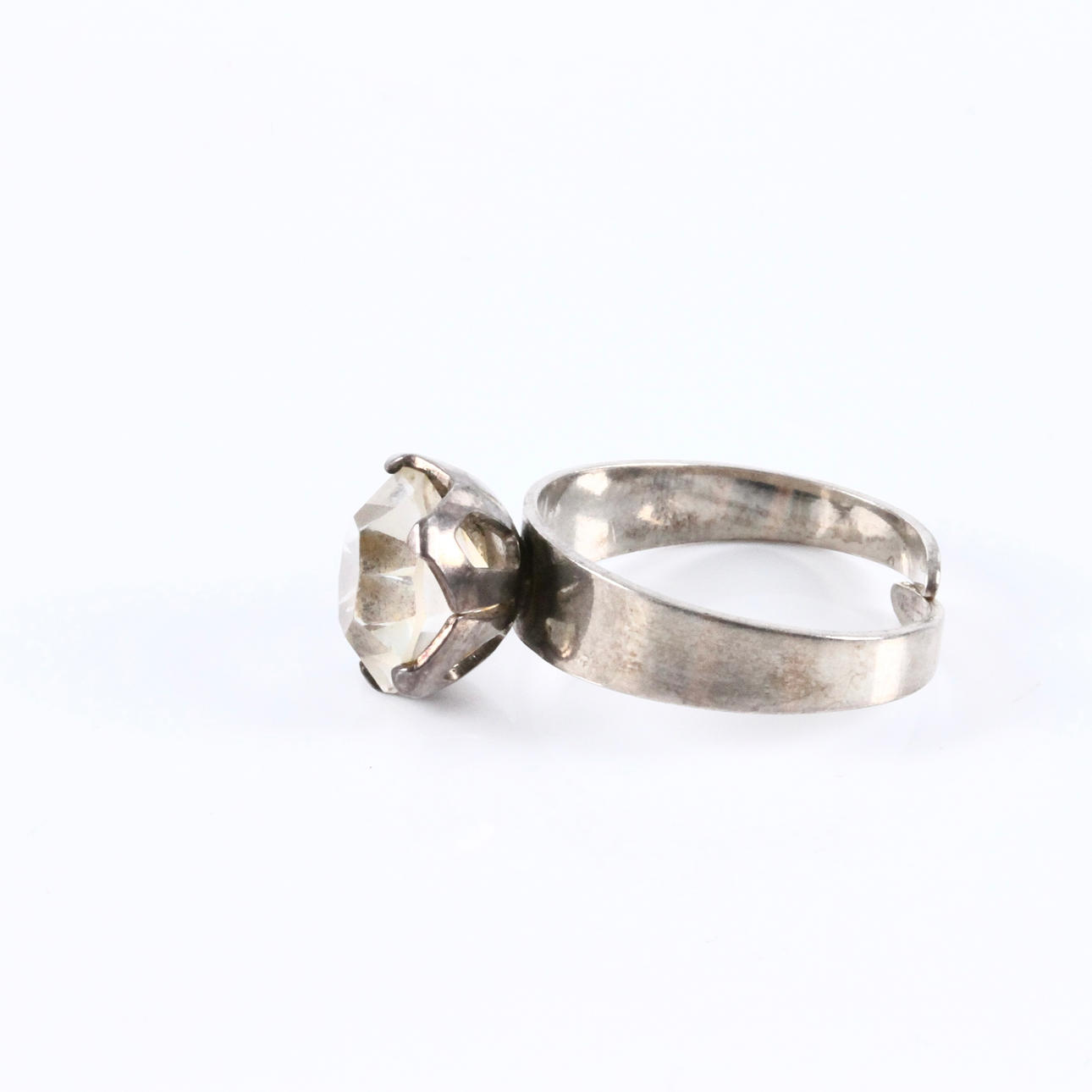 Ein Ring, mit Bergkristall, Hedbergs Guld Dalsjöfors, 1978.