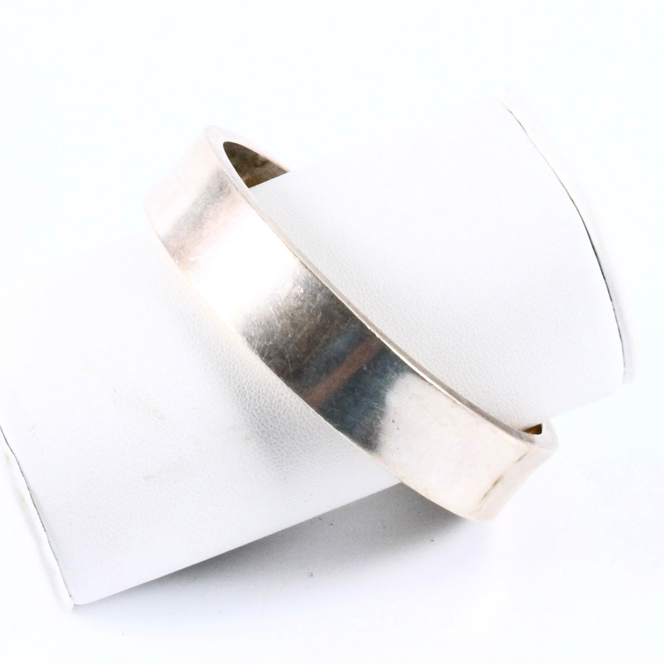 BANGLE, silver, Atelje AMI Inger M Andersson Perstorp.