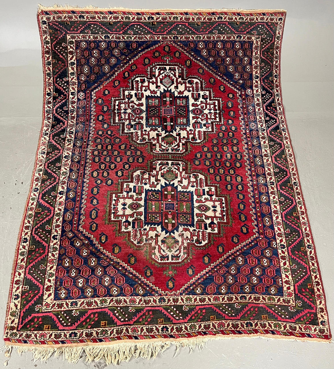 Ein Orientteppich, ca. 205 x 155 cm.