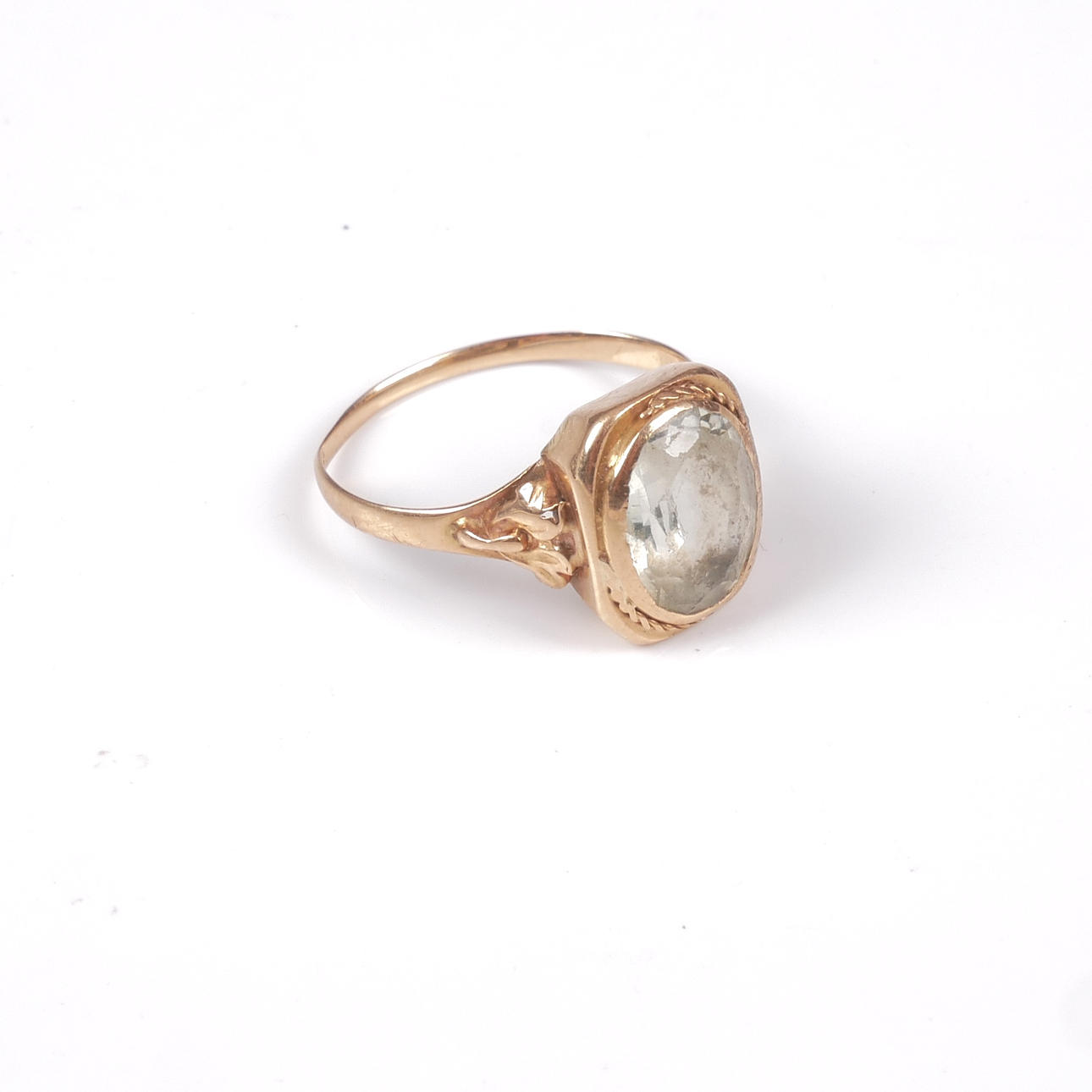 RING, with large semi-precious stone, 18K gold.