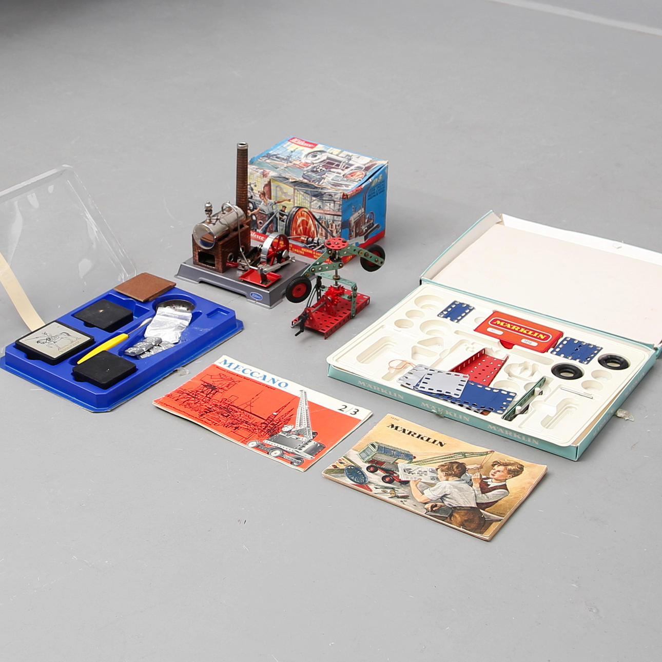 PARTI LEKSAKER, Ångmaskin Wilesco, Märklin konstruktionsset, Tenngjutning set.