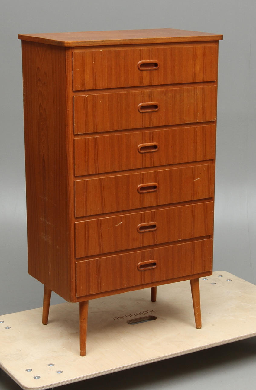 BYRÅ, teak, 1960-tal.