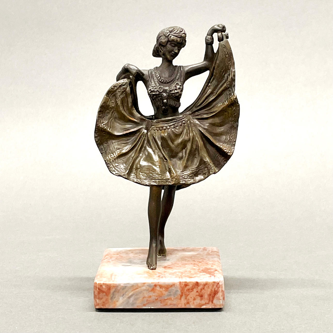ART DECO STYLE BRONZE FIGURE.