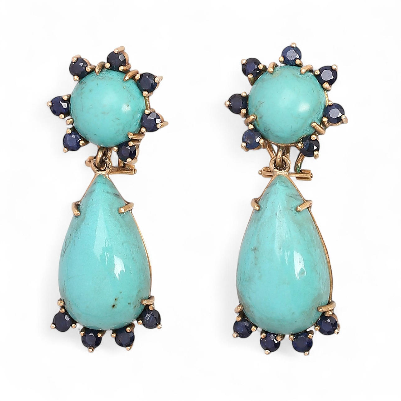 Pendientes largos de turquesas y zafiros.