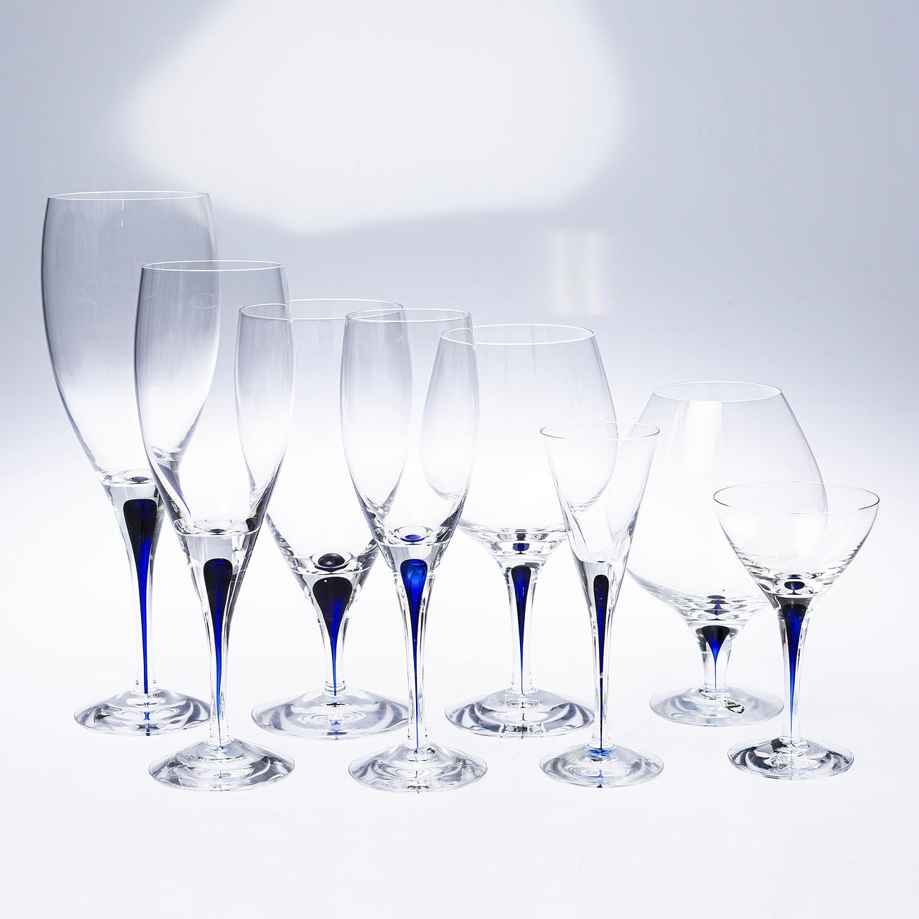 ERIKA LAGERBIELKE. A 48-piece tableware, “Intermezzo”, Orrefors.