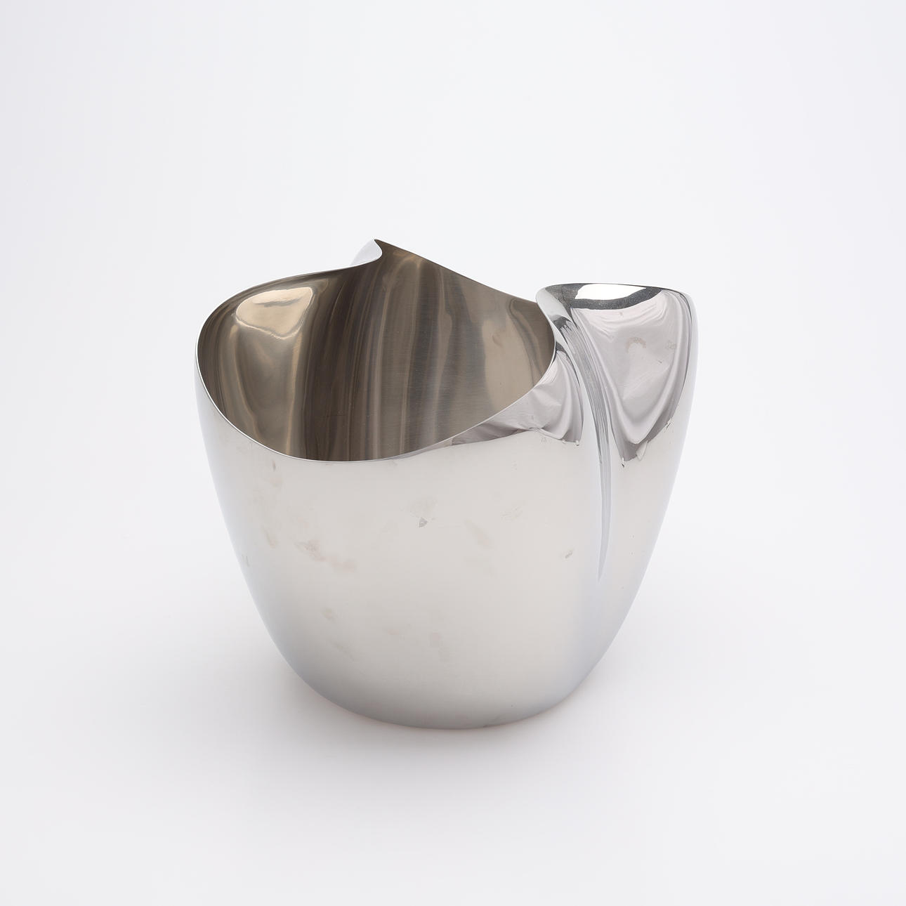 ROBERT WELCH. CHAMPAGNERKÜHLER, Weißmetall.