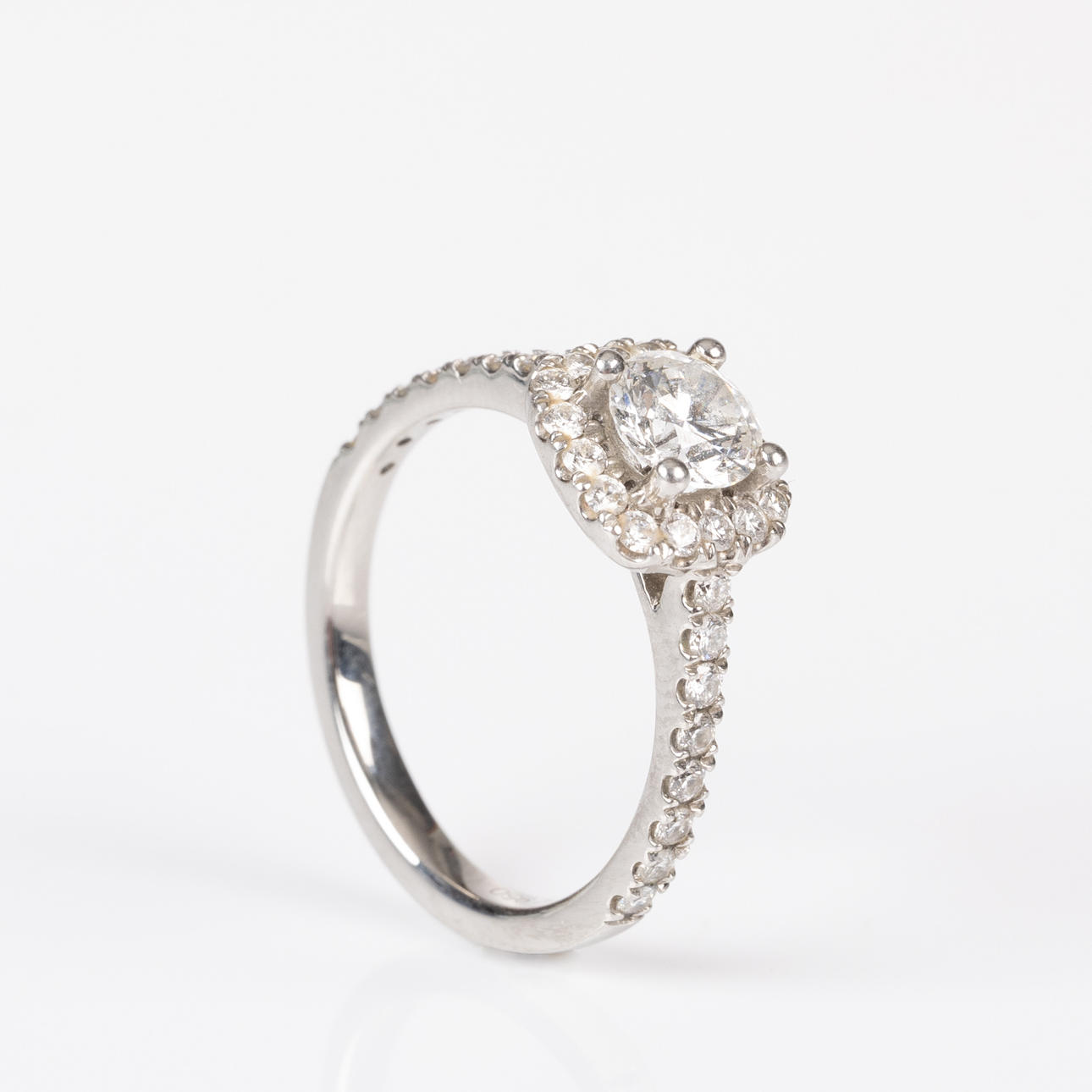 SORMUS, Platina, Brillianttimantit 0,85 ct.