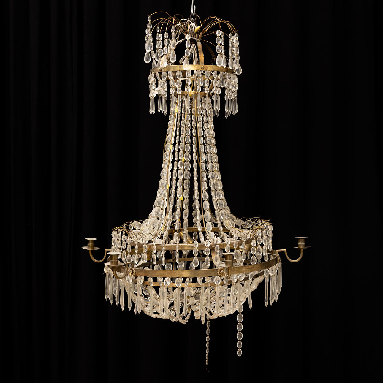 A Gustavian style chandelier with sparklers, first half of the 20th century. Height approx. 95 cm.