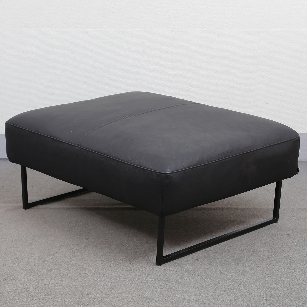 BURHÉNS, LARGE STOOL, LEATHER.