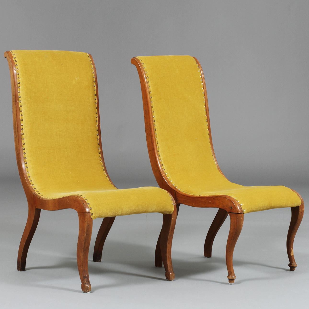 SVANSTOLAR, ett par, sent 1800-tal.