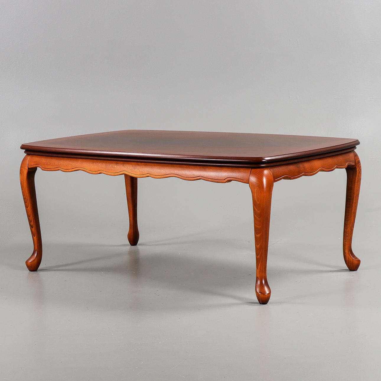 COFFEE TABLE Contemporary Manufacture.