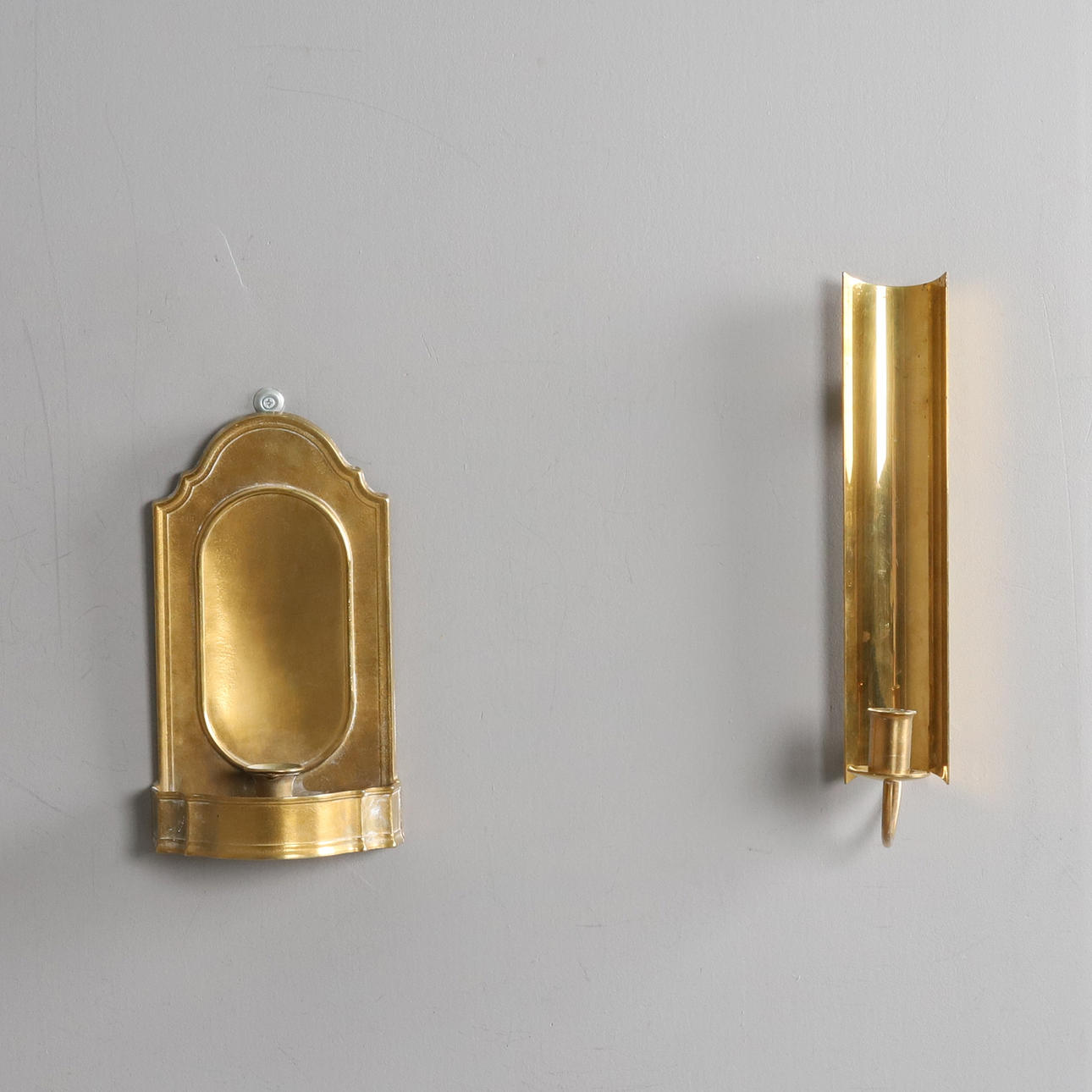 2 brass wall sconces.