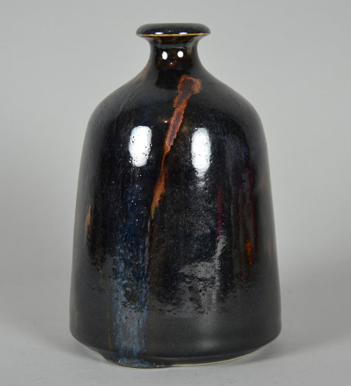 MARGARETE SCHOTT. FLASKA VAS.