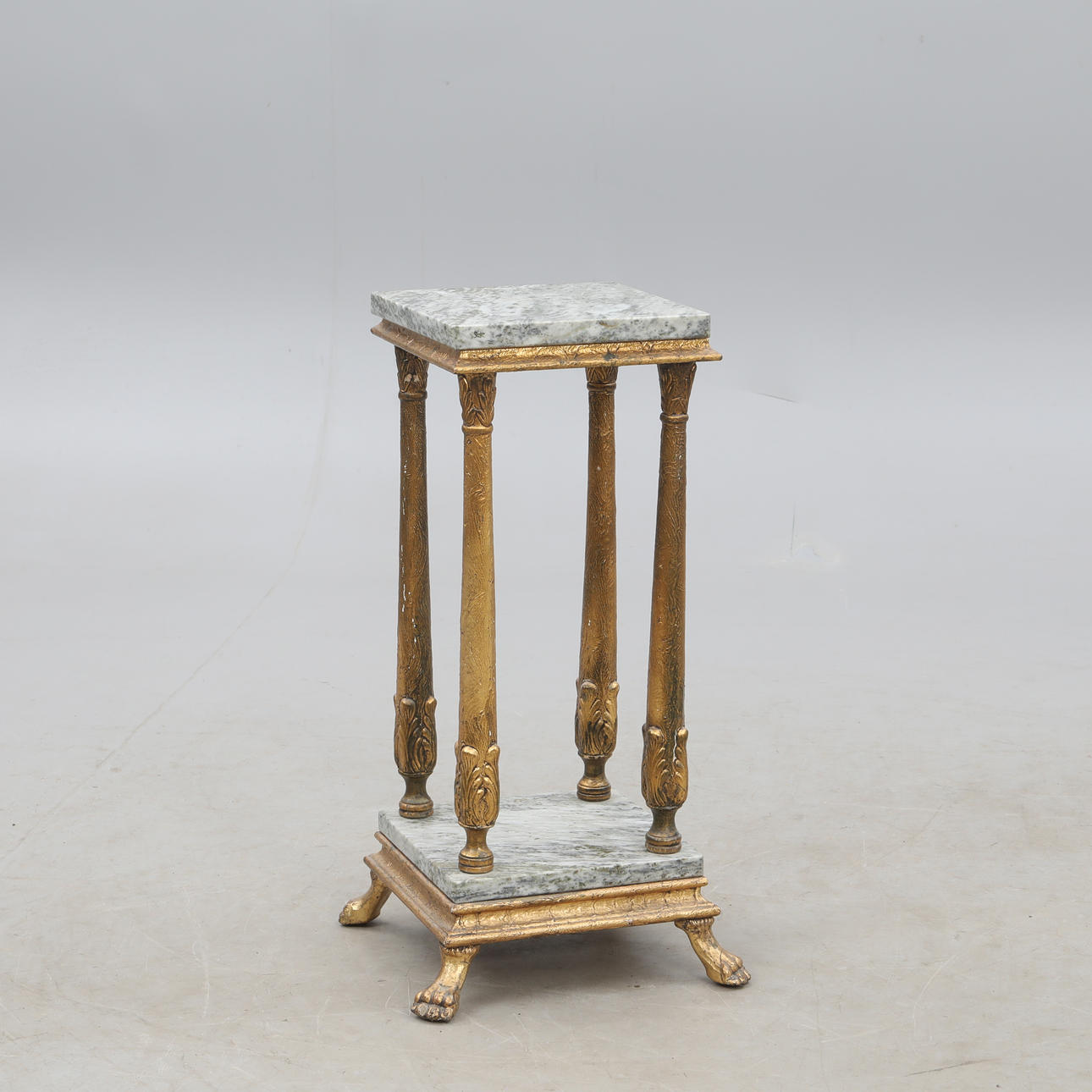 PODEST, Arbeitsplatten aus Marmor.