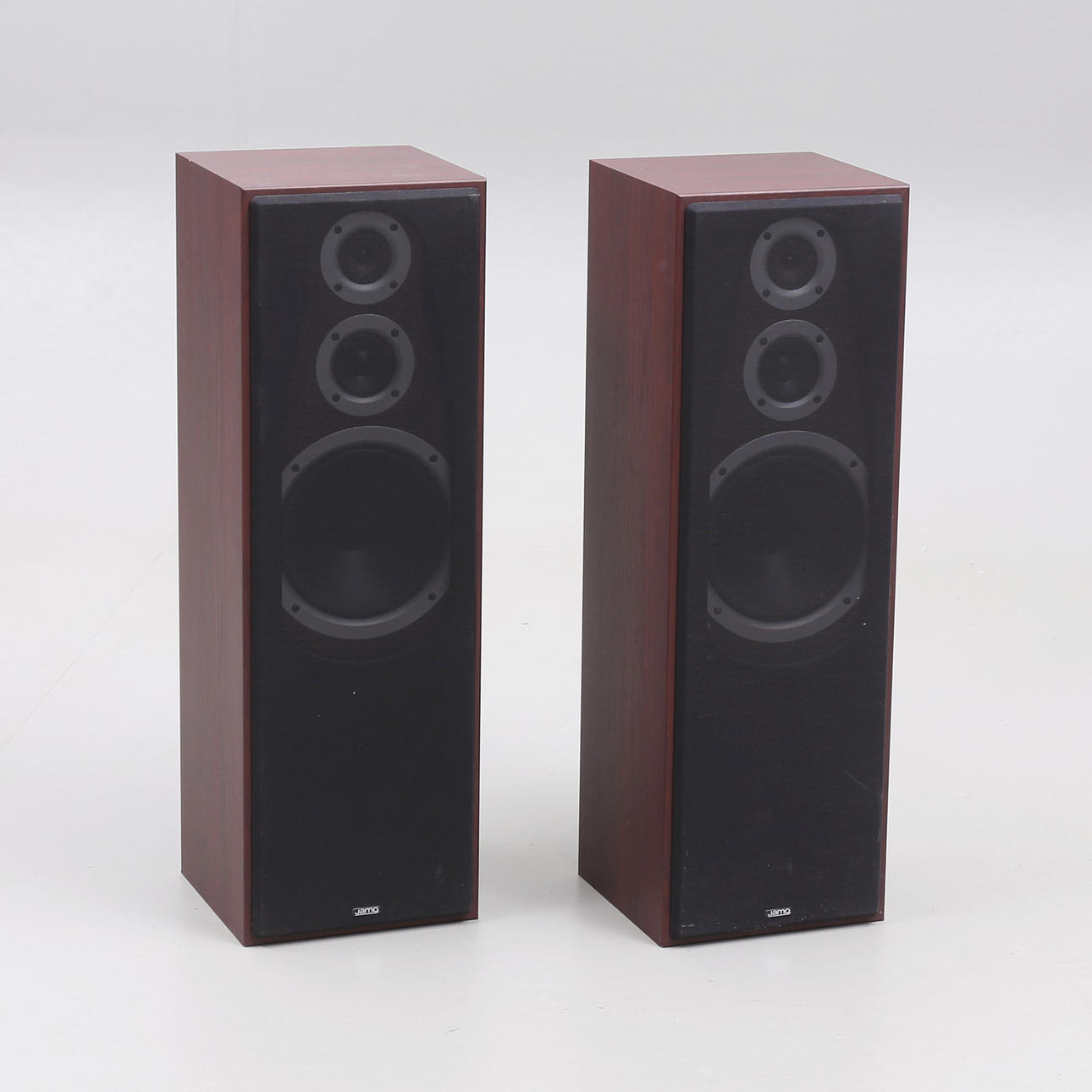 KAIUTINPAR, Jamo Studio 180, Tanska.