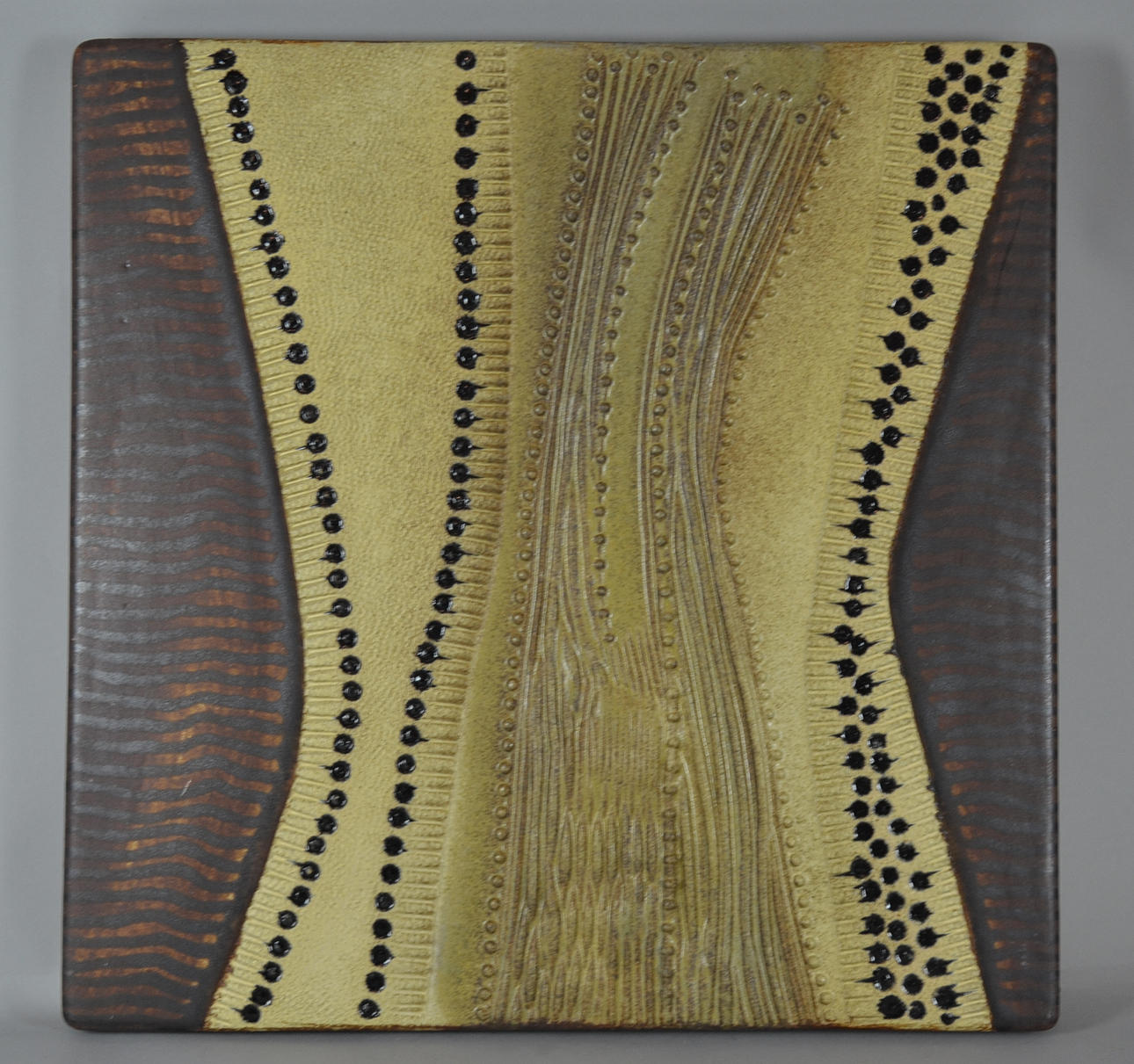 ANTONI CUMELLA. VÄGGPLATTA.