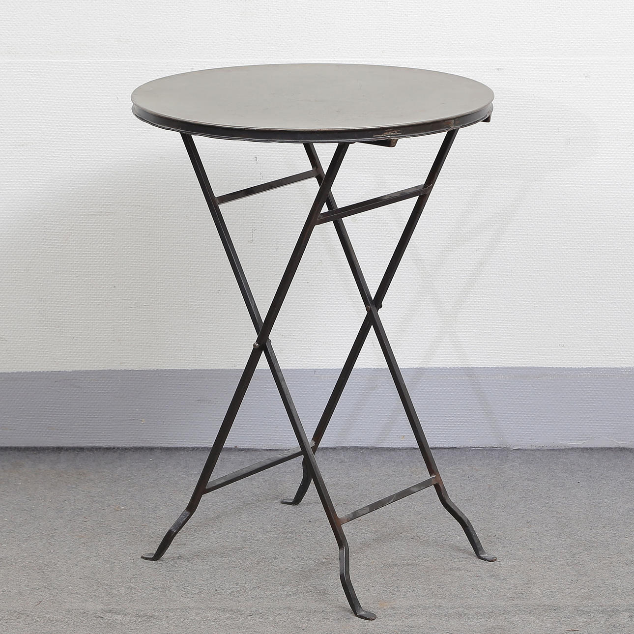 CAFE TABLE, METAL.