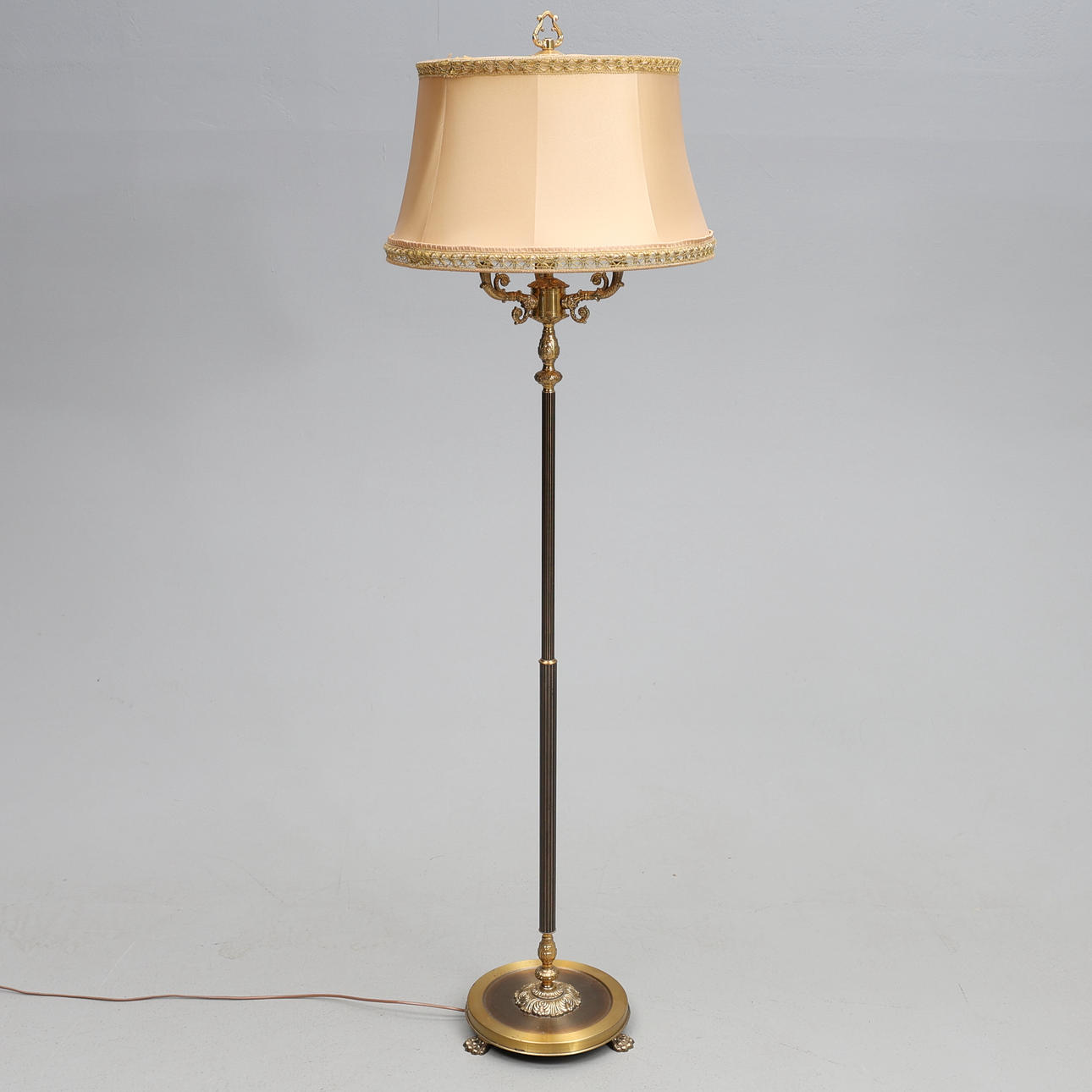 STEHLAMPE. Kenbro, 20. Jahrhundert.