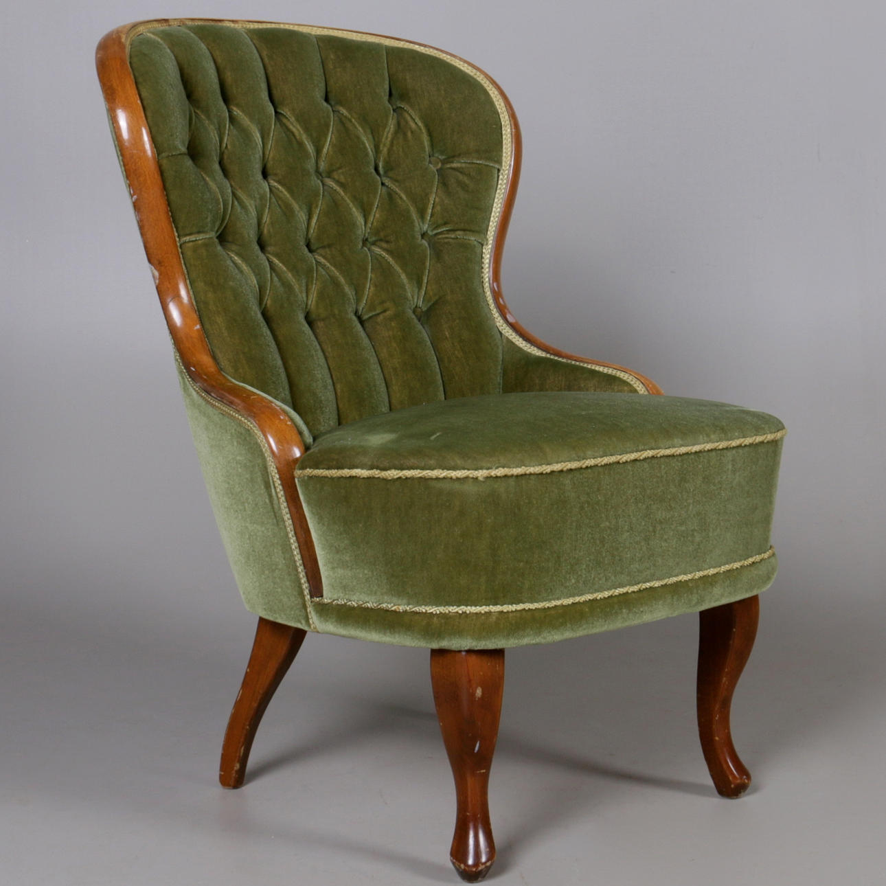 EMMAFÅTÖLJ, med plyschklädsel, 1900-tal.