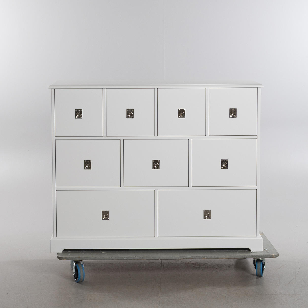 MARTINA ELGEMARK, kommode, „Smögen“, til Mavis, nutidig.