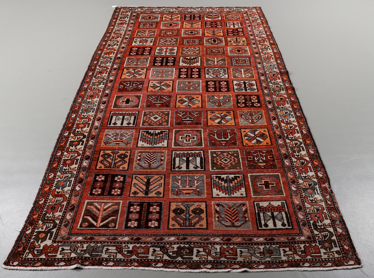 CARPET Bakhtiari, garden pattern, 350x168 cm.