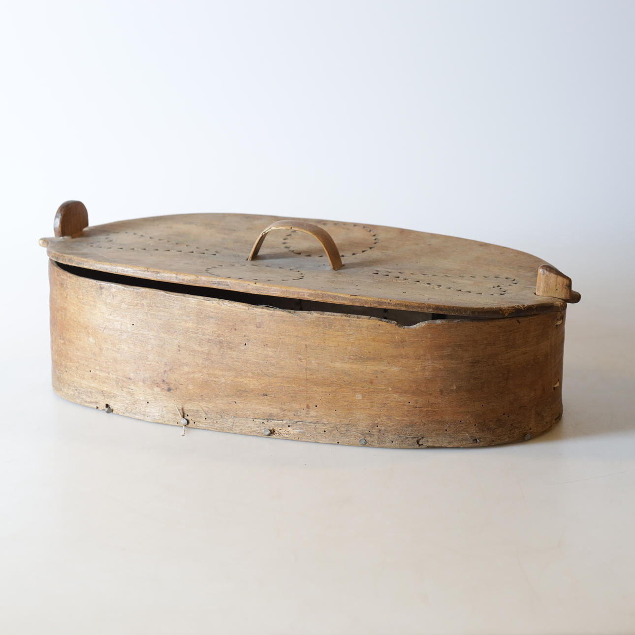 A 19th century Småland general-purpose sweeper.