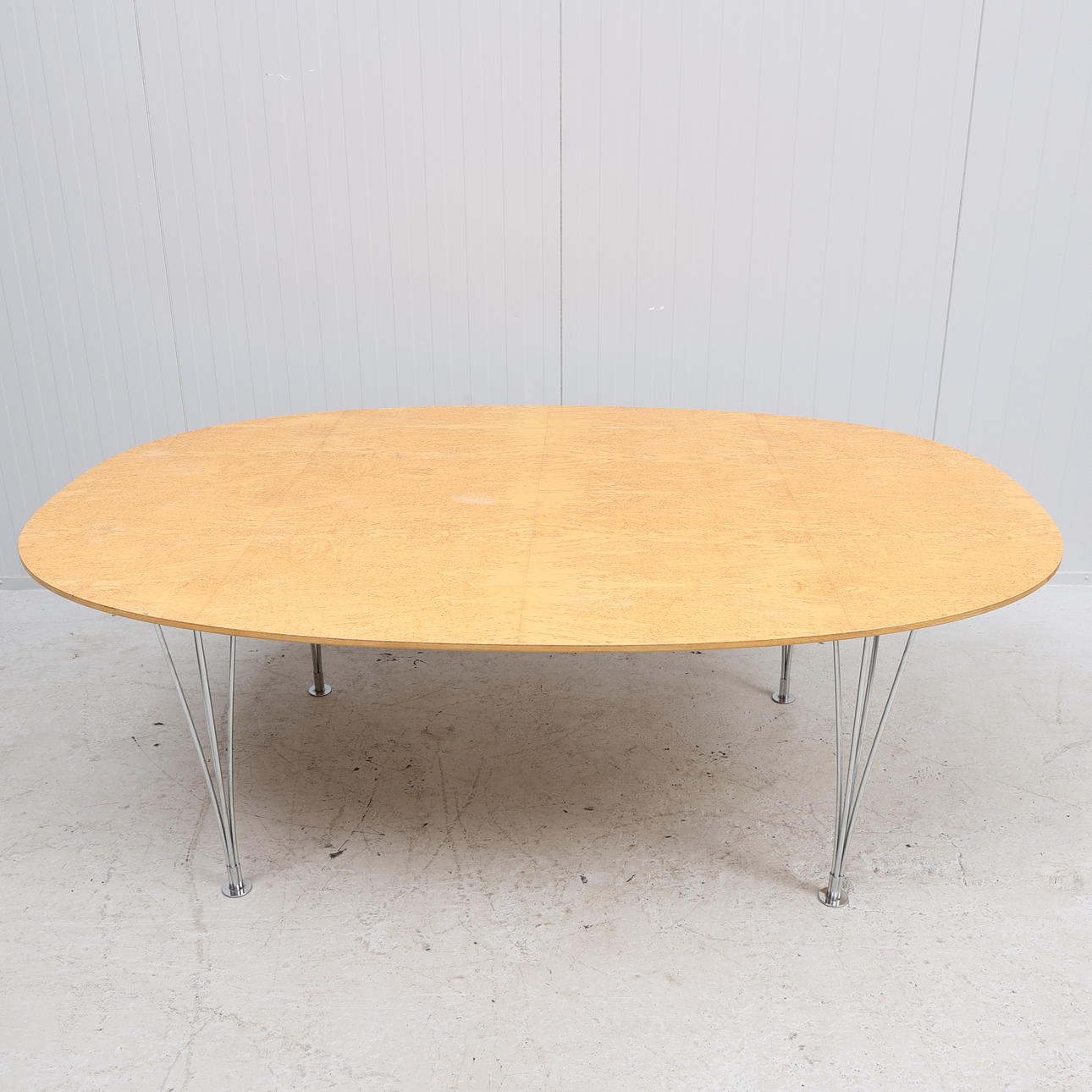 DINING TABLE. Bruno Mathsson & Piet Hein, a 20th century masur birch “Superelips”.