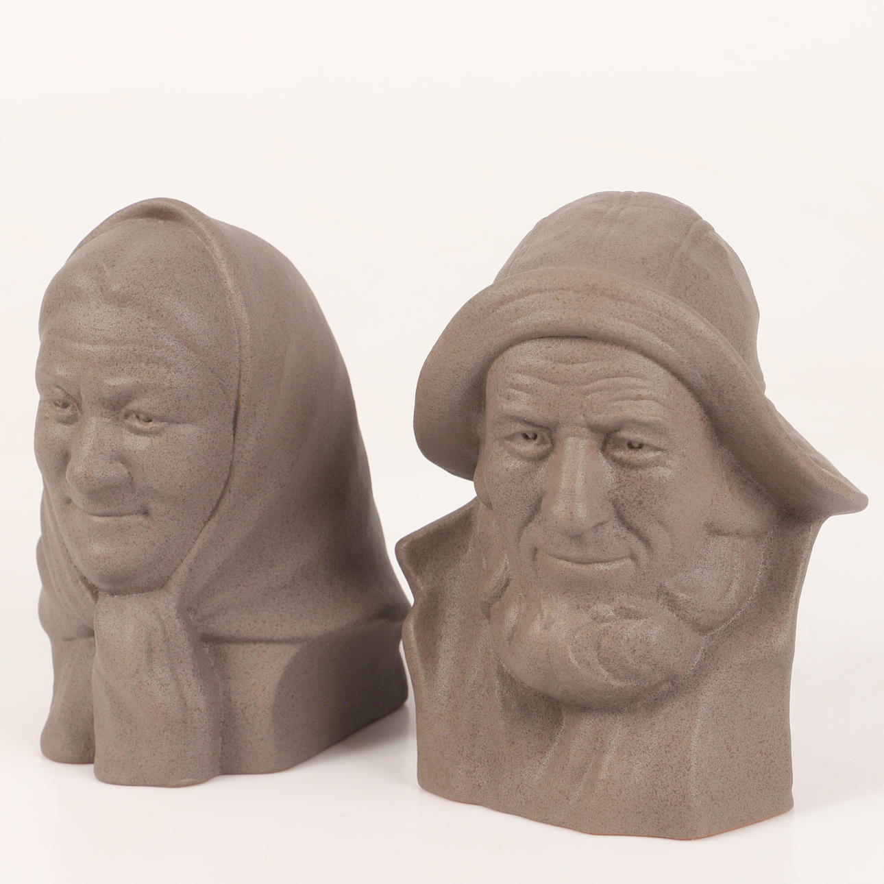 GERD SJÖKVIST. Büsten, 2 Stück, Keramik, Nittsjö.