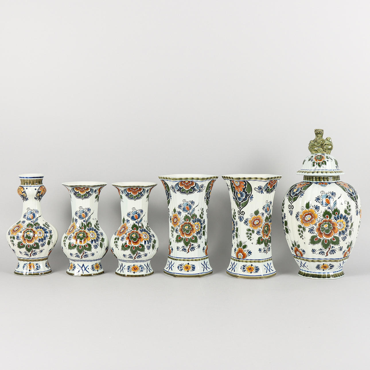 DELFT POLYCHROOM 6 pieces.