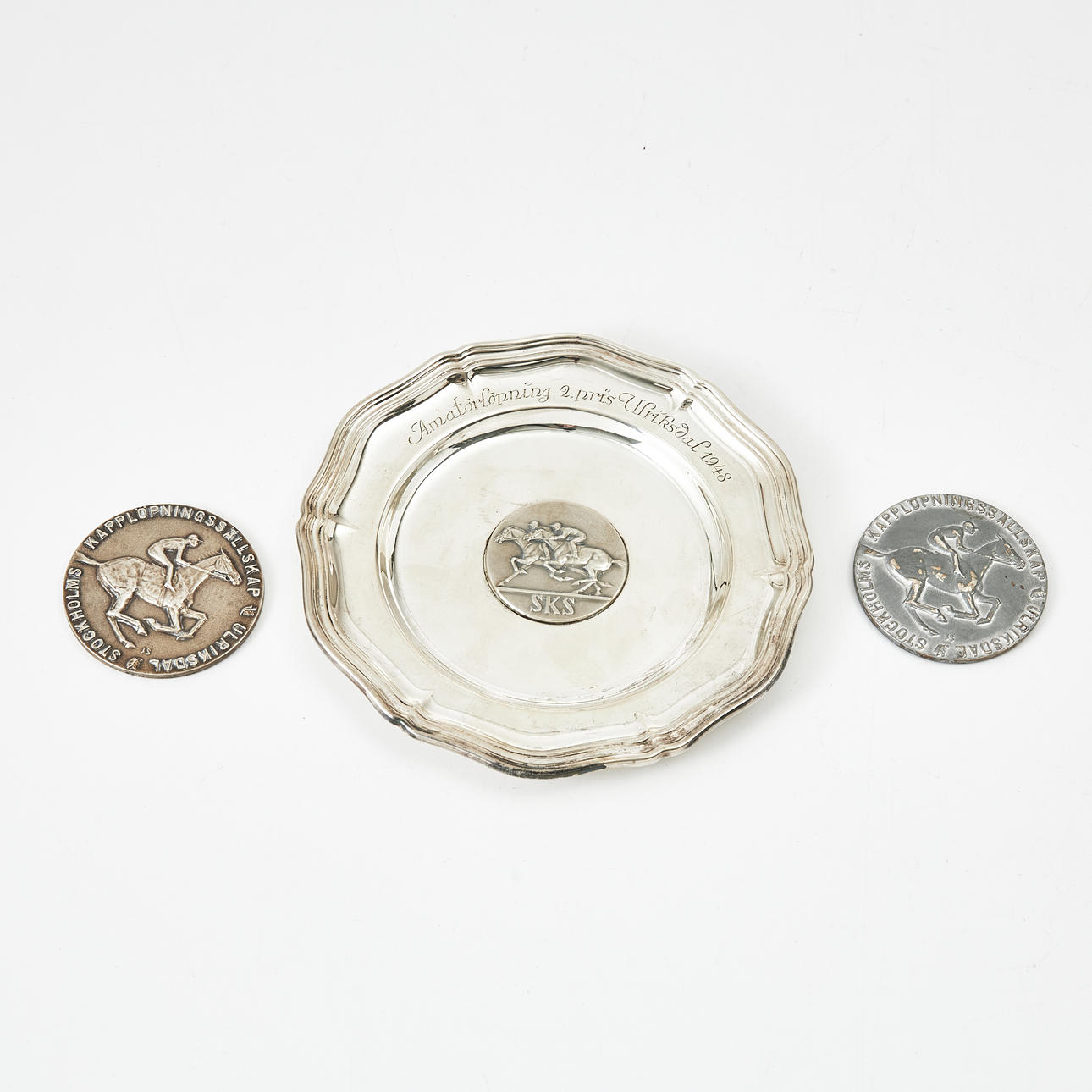 MEDALS, a silver platter, mid 20th century.