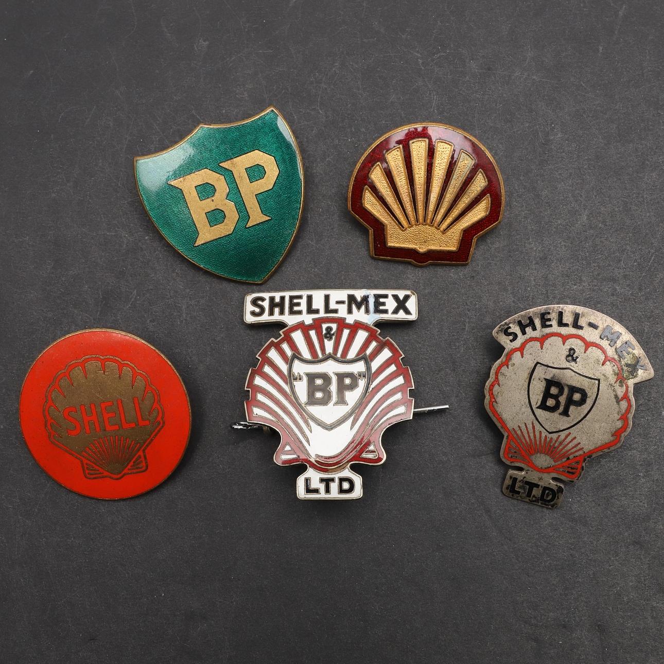 A COLLECTION OF SHELL MEX AND BP ENAMEL BADGES. Coins, Medals & Stamps ...