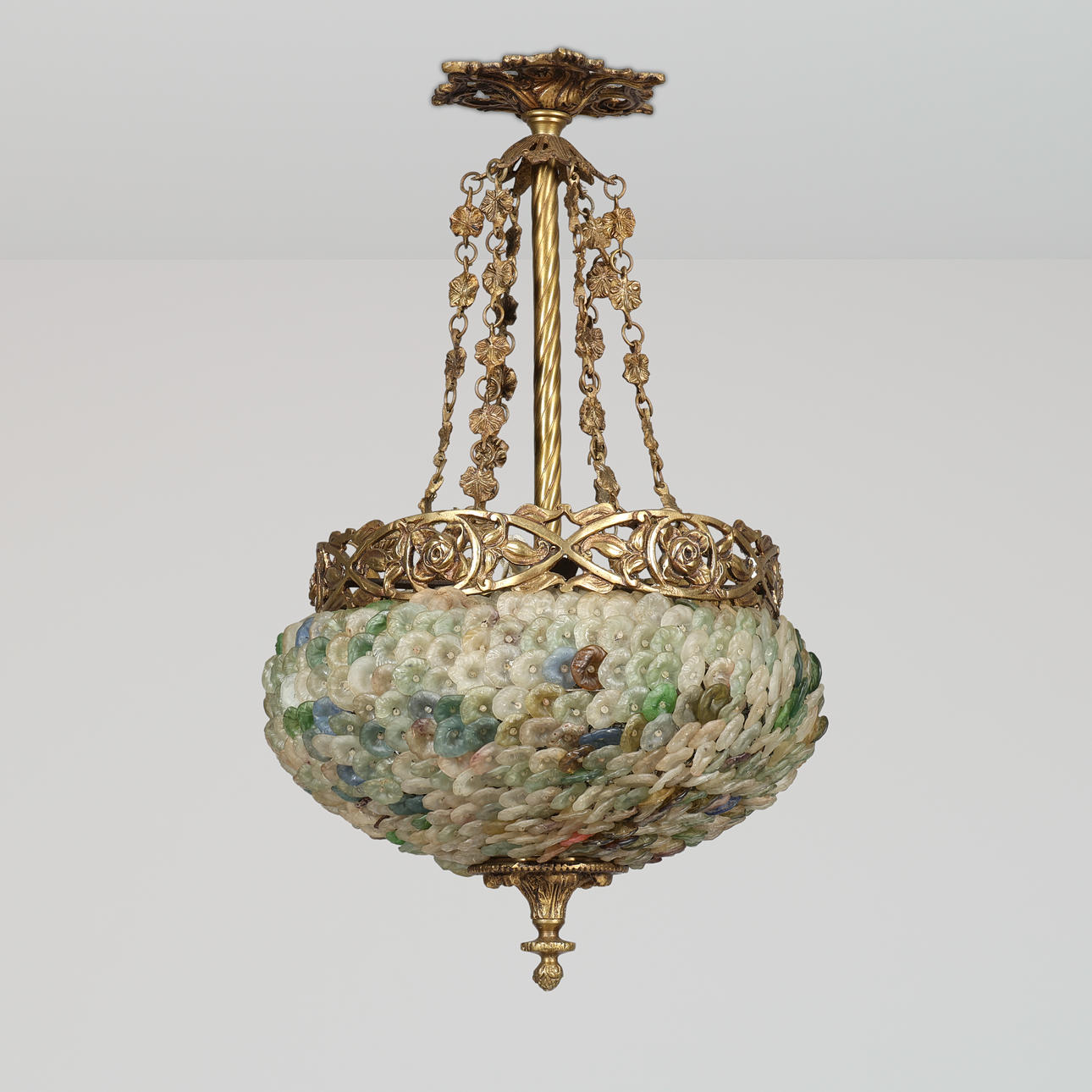 Lámpara de estilo Art Nouveau, década de 1900.