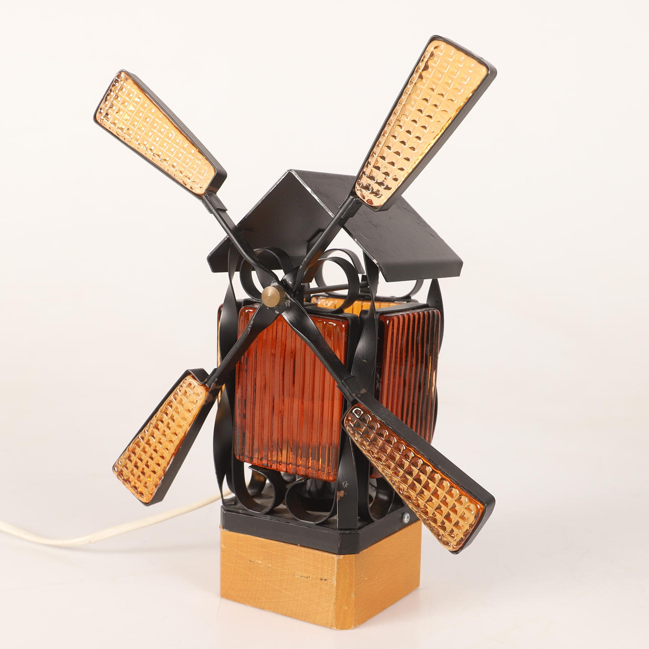 TABLE LAMP, windmill, glass/metal, 1970s.