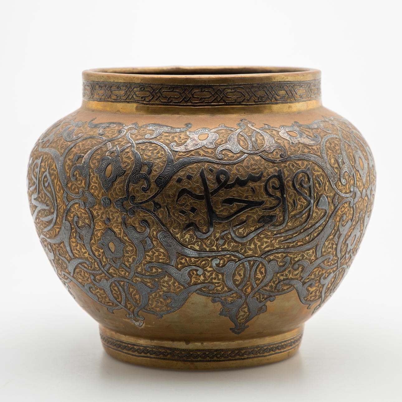 Messingvase/ -topf mit Silbereinlage, Cairo-ware, Mamluk Revival, Ägypten oder Syrien, frühes 20. Jh.