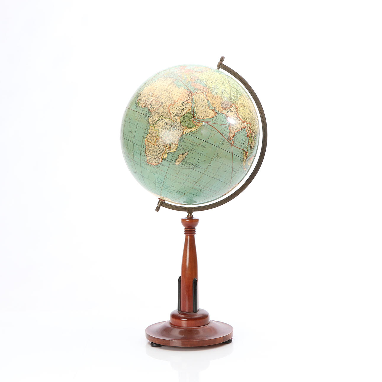 GLOBE. “The Globe of Trade and Communication”, Paul Räth, Leipzig, first half of the 20th century.