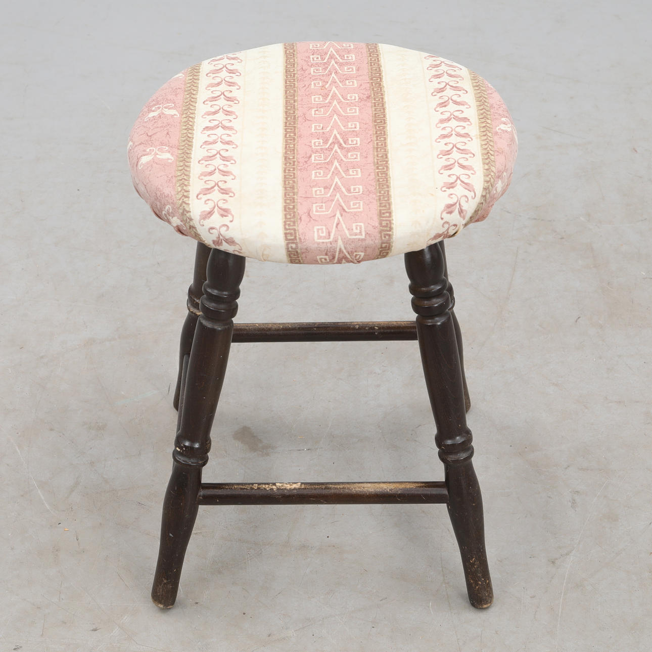 HOCKER, „Edward“, Ikea.