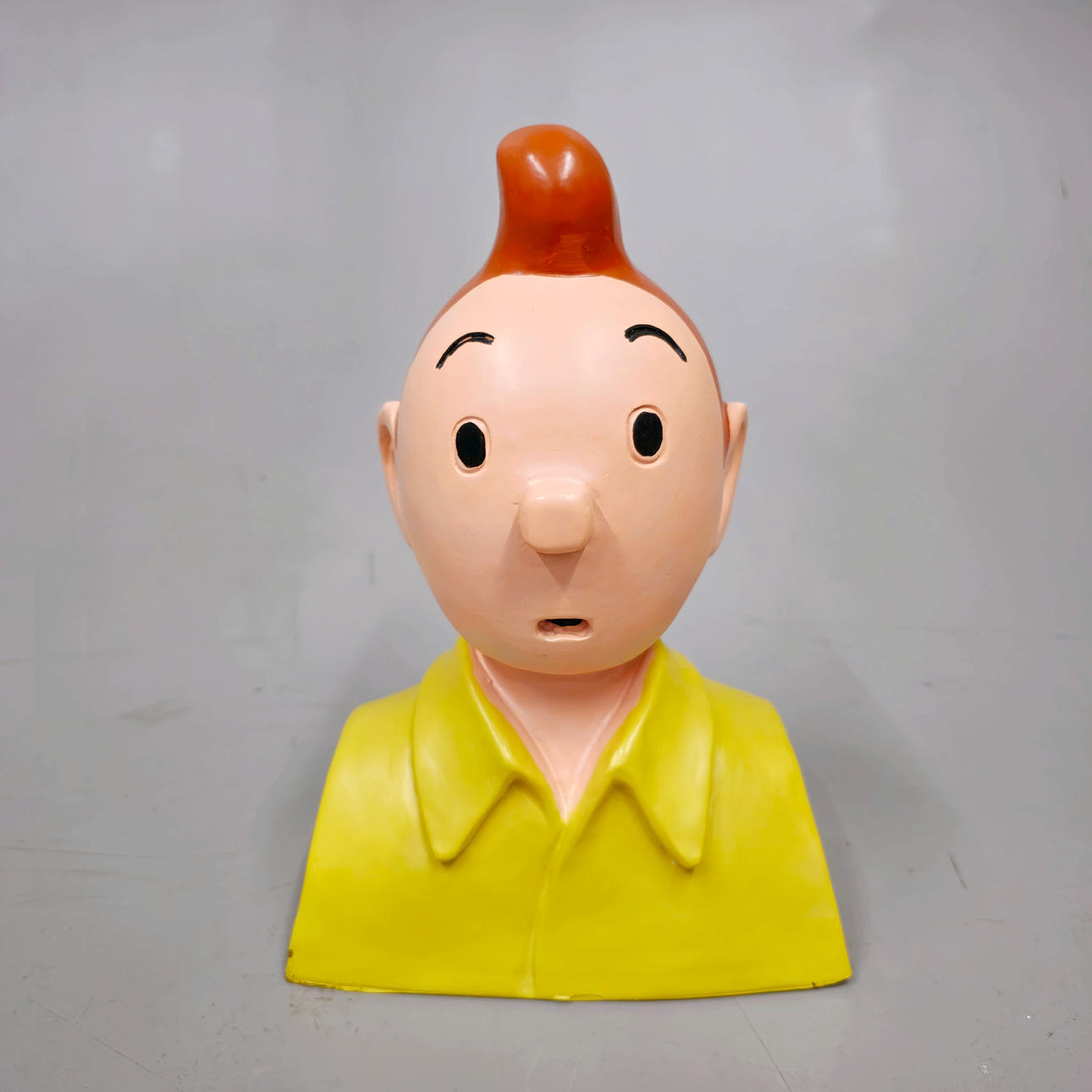 BUST OF TINTIN.