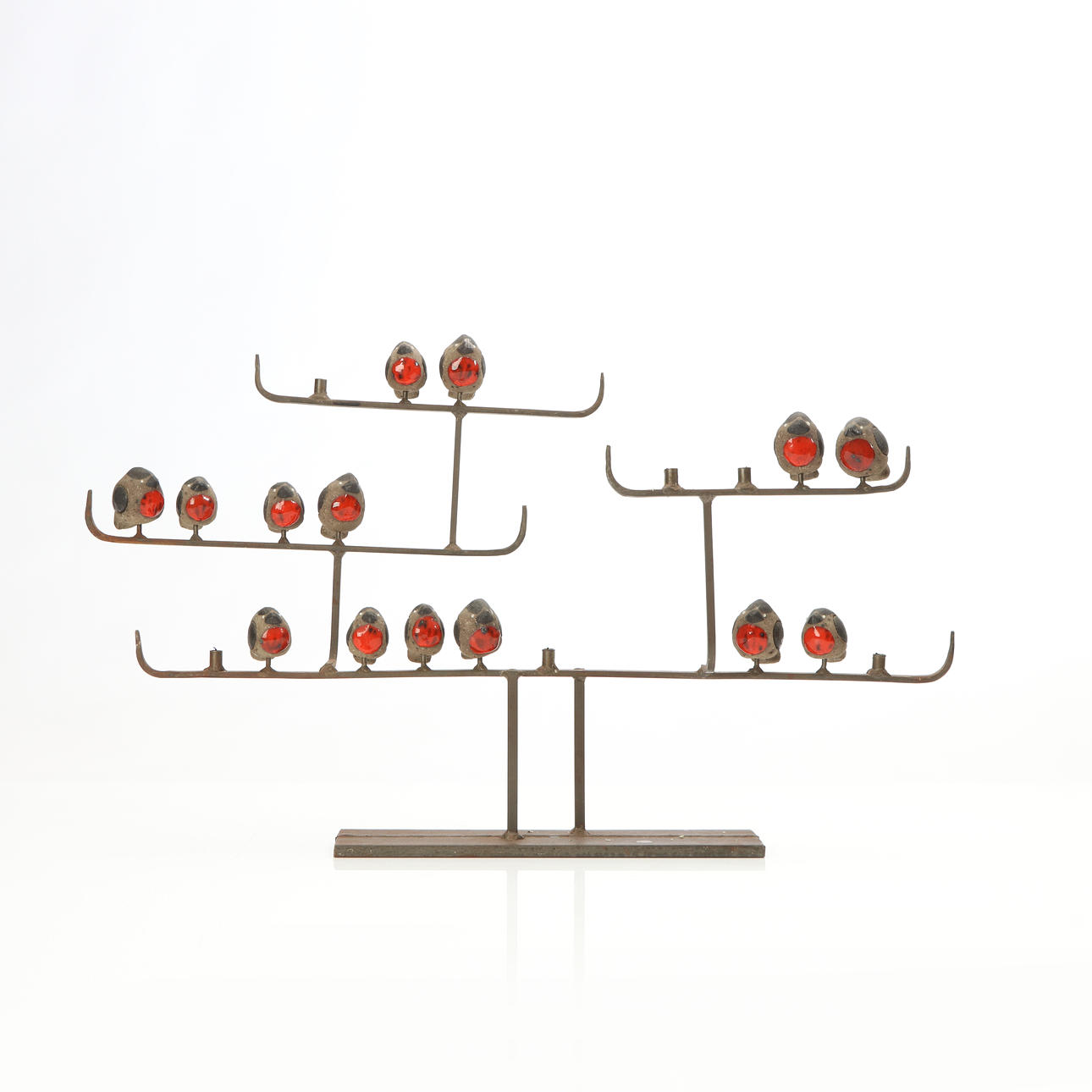THOMAS HELLSTRÖM, CANDELABRA. Forging with stoneware birds, Nittsjö 20th century.