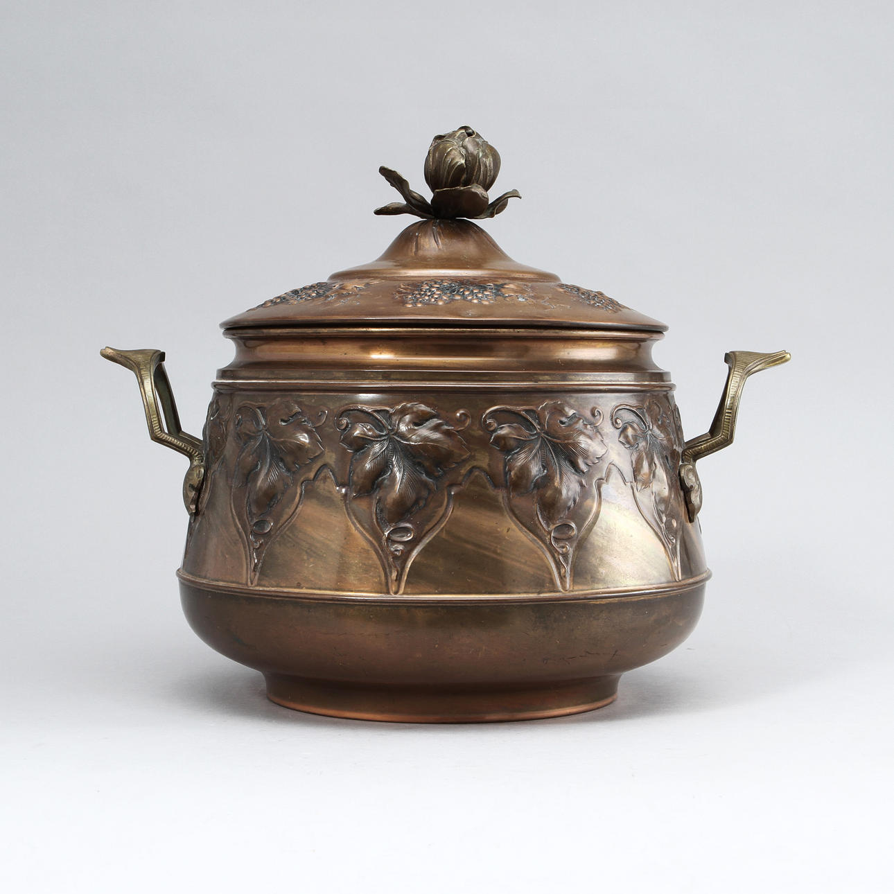 LOCKTERRIN, koppar, jugenstil, 1900-tal.