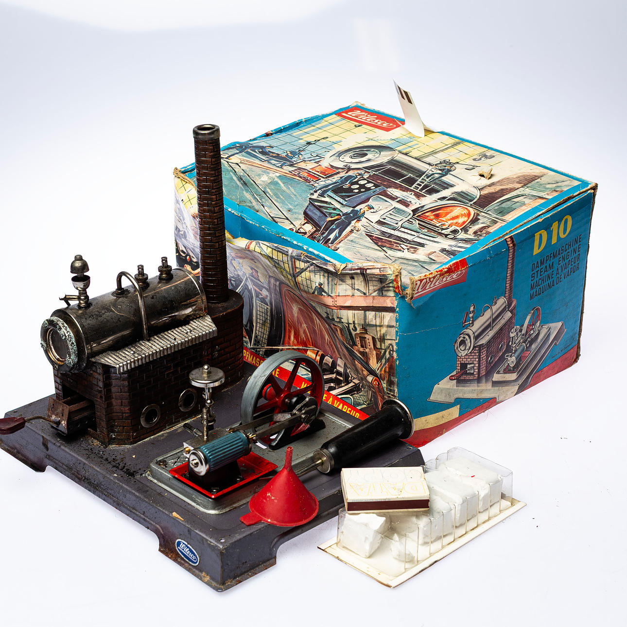 DAMPFMASCHINE, Wilesco D10, im Originalkarton.