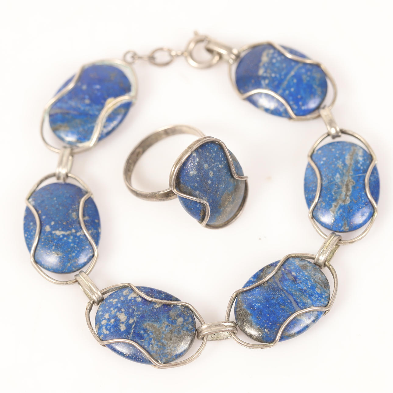 GUARNICIÓN, 2 piezas, plata con lapislázuli.