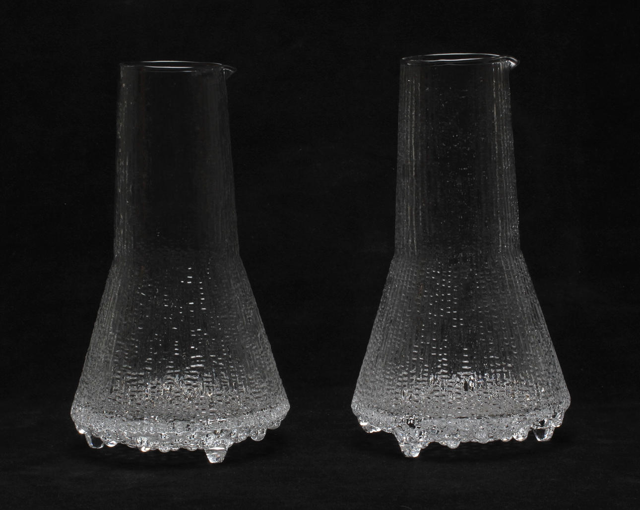 KARAFFER, 2 st, glas. Ultima Thule, Tapio Wirkkala, Iittala.