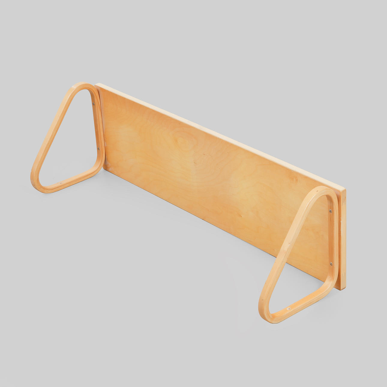 ALVAR AALTO. Wall shelf, model 112B.