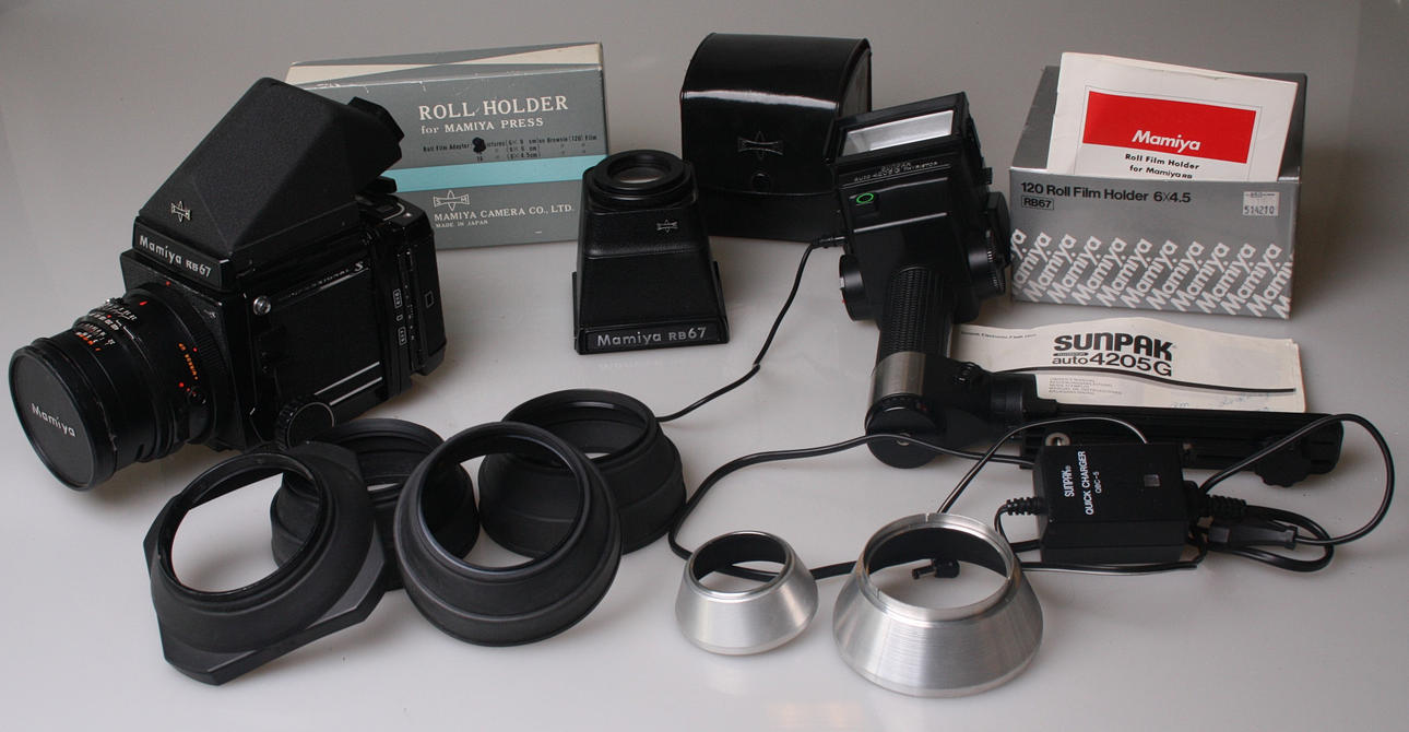 KAMERA, Mamiya RB67 Professional S No.C509987 , med tillbehör.