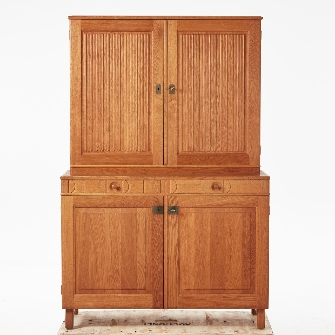 CARL MALMSTEN. “Calmare Key”, cabinet, Åfors Möbler, oak veneer.